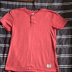Red t shirt